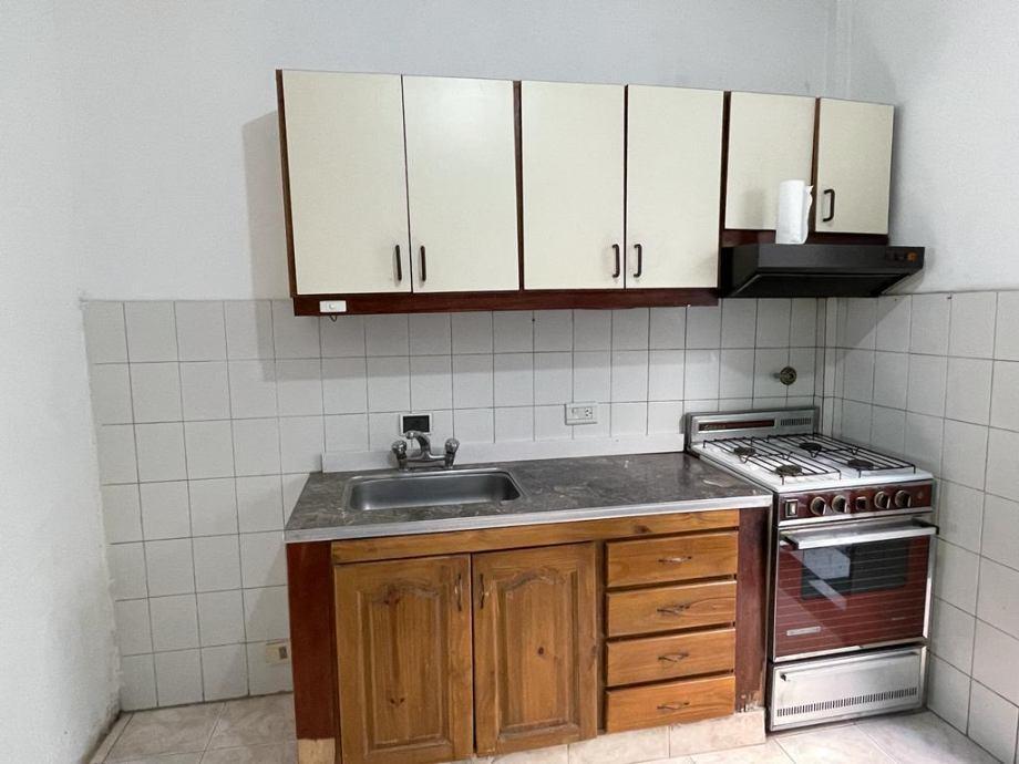 Foto de DUPLEX 3 AMBIENTES CON COCHERA EN VILLA LUZURIAGA, imagen 3