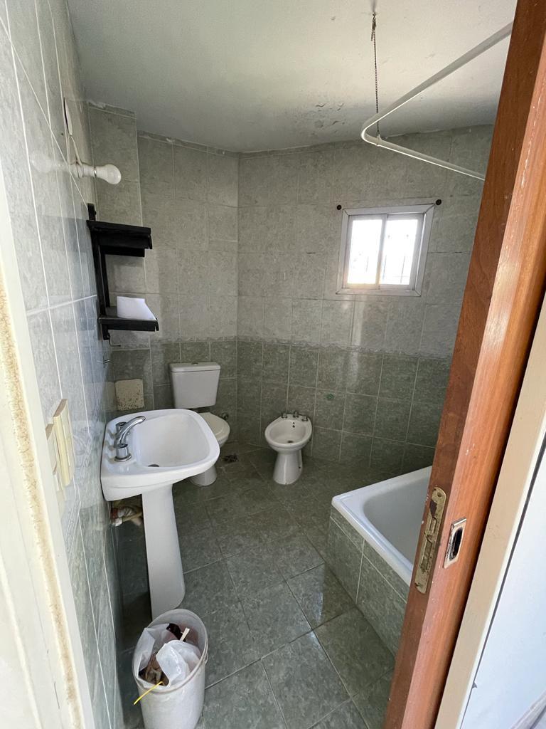 Foto de DEPARTAMENTO 2 AMBIENTES EN P.BAJA AL FRENTE CON PATIO (ENTRADA, imagen 4