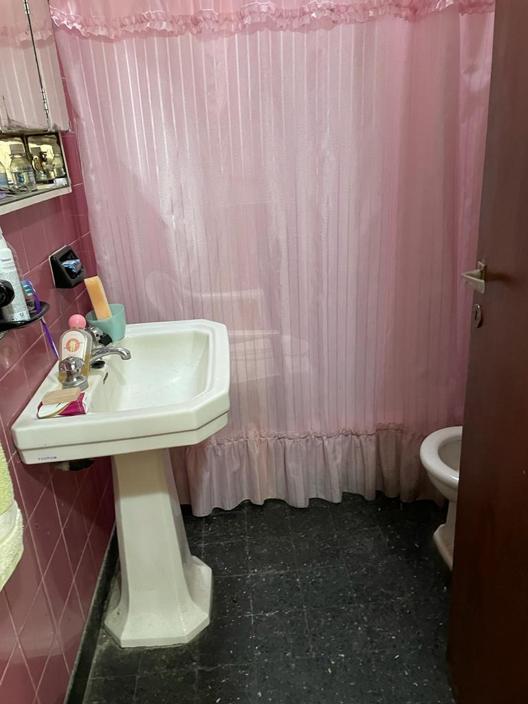 Foto de DEPTO. TIPO CASA PH. P. BAJA POR PASILLO EN 2º LUGAR CON ENTRADA DE, imagen 5