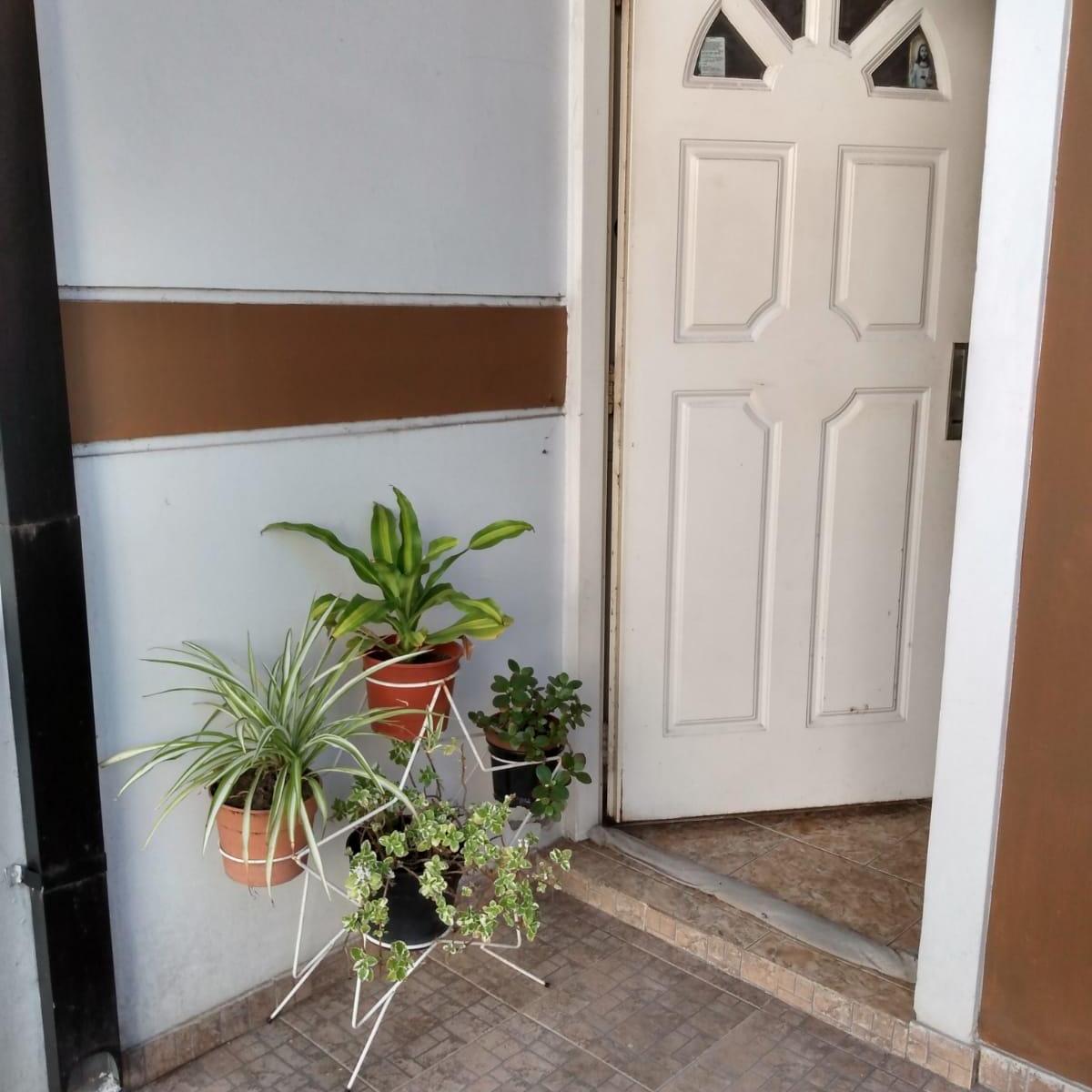 Foto de EXCELENTE DEPARTAMENTO 2 1/2 AMB, P.BAJA C/ FTE CON PATIO.-, imagen 4