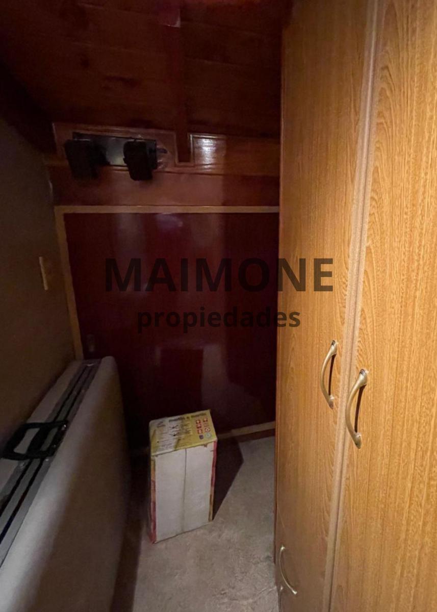 EXCELENTE CASA 5 AMBIENTES CON GARAGE EN LOMAS DEL MIRADOR.-
