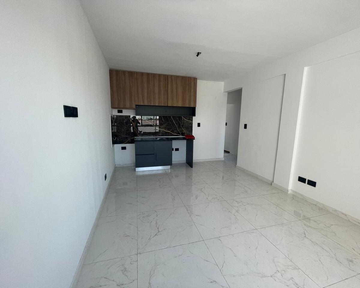 DEPTOS 2 AMB. A ESTRENAR SOBRE AV. MOSCONI EN L. MIRADOR