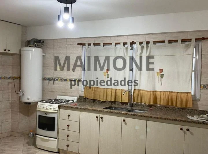 DEPARTAMENTO 3 AMBIENTES EN PRIMER PISO CON BALCON: 2