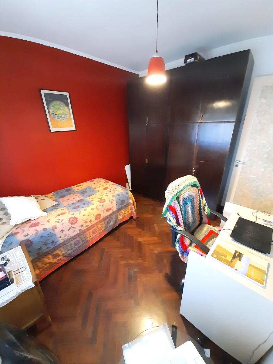 Chalet Clasico en 2 Plantas con Cochera Patio y Amplia Terraza! 4