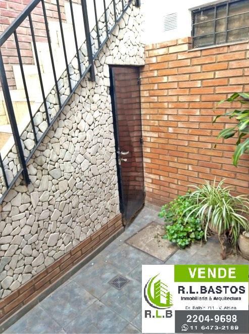 Hermoso Chalet de 4 Amb con Cochera Valentin Alsina 5