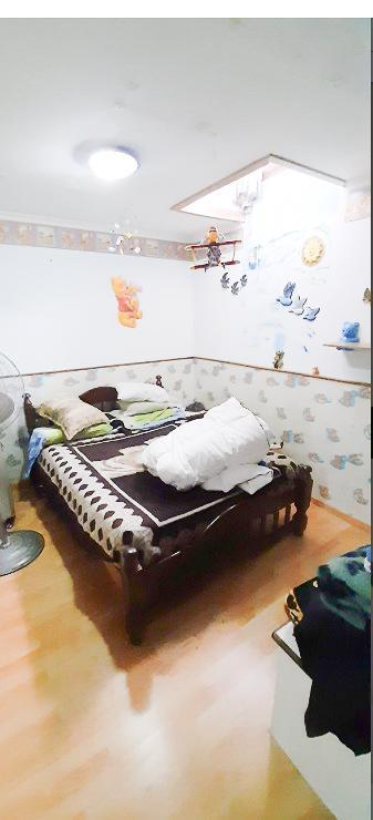Hermoso Chalet de 6 Amb Amplios en 2 Plantas con Cochera y Amplio Patio. 2