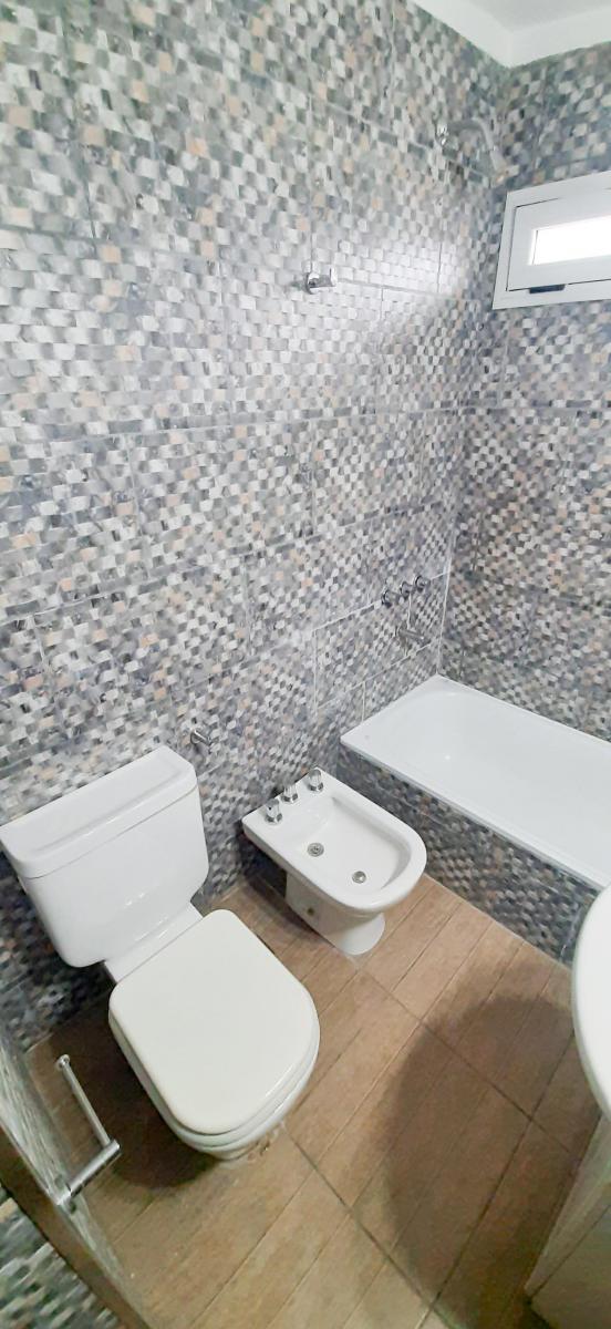 Departamento de 3 Amb en Esquina Al Frente Apto Credito! 5