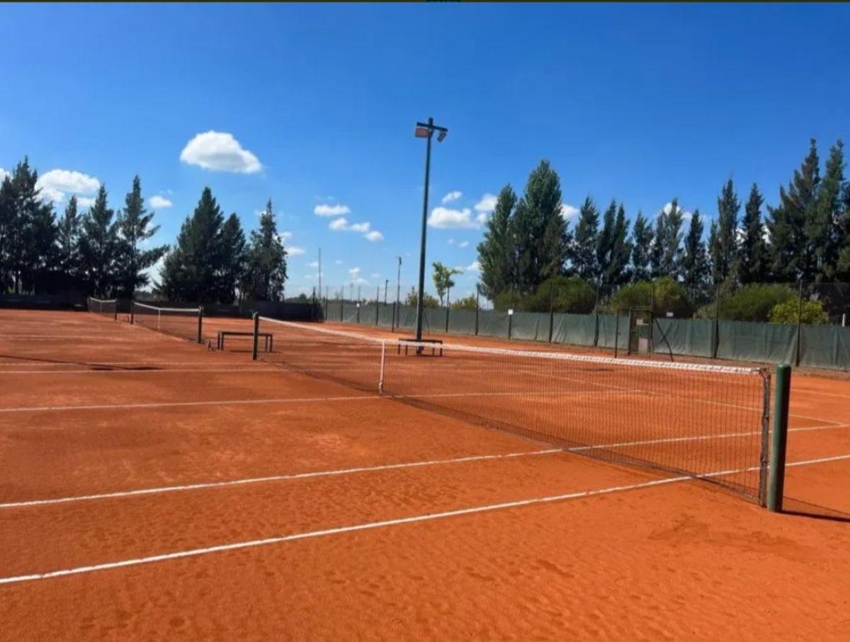 Foto de Venta | Importante Lote A La Laguna Lagos De San Eliseo, imagen 2