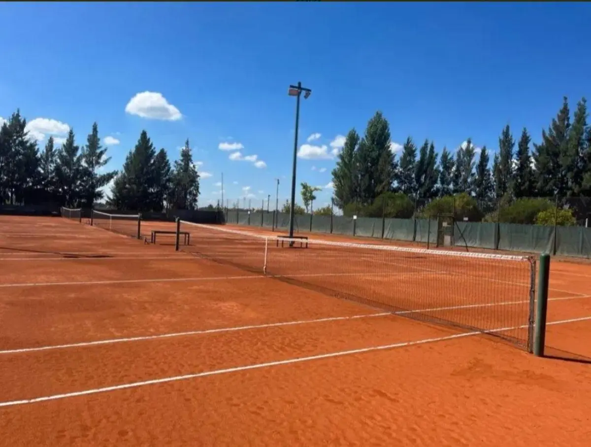 Venta | Importante Lote A La Laguna Lagos De San Eliseo 2