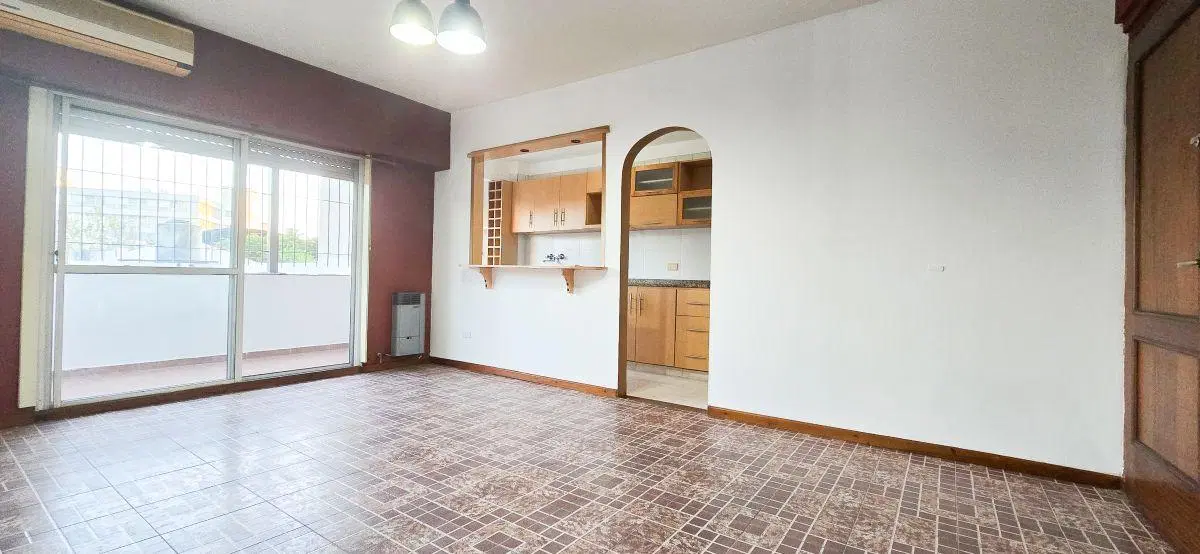 Hermoso 2 Ambientes con Balcón y Aire – Listo para Mudarse” 2
