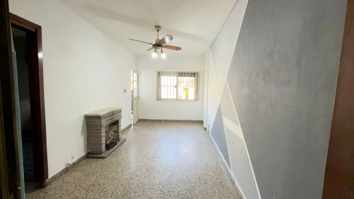 ALQUILER – DEPTO 2 AMBIENTES EN PLANTA BAJA VALENTIN ALSINA 2