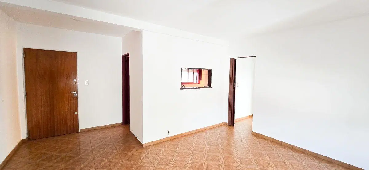 EXCELENTE DEPARTAMENTO DE 2 AMBIENTES AMPLIO, LUMINOSO Y LISTO PARA MUDARSE EN VALENTÍN ALSINA 5