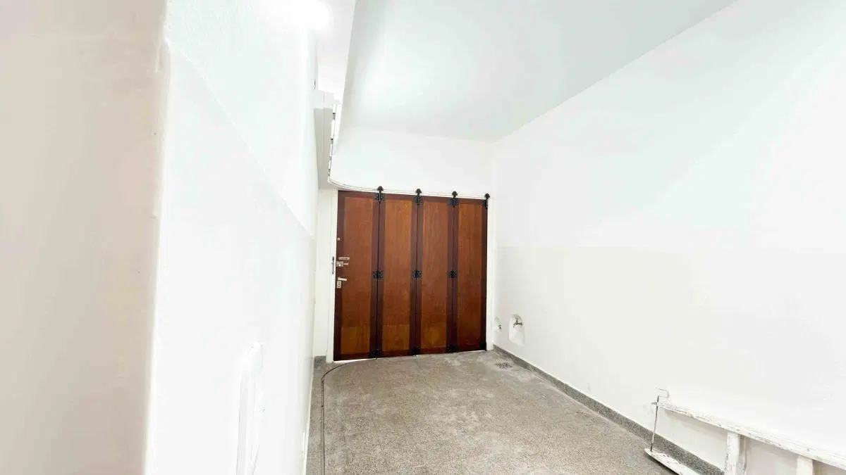 Casa en lote propio de 3 ambientes con cochera, patio y gran terraza en Valentín Alsina 3
