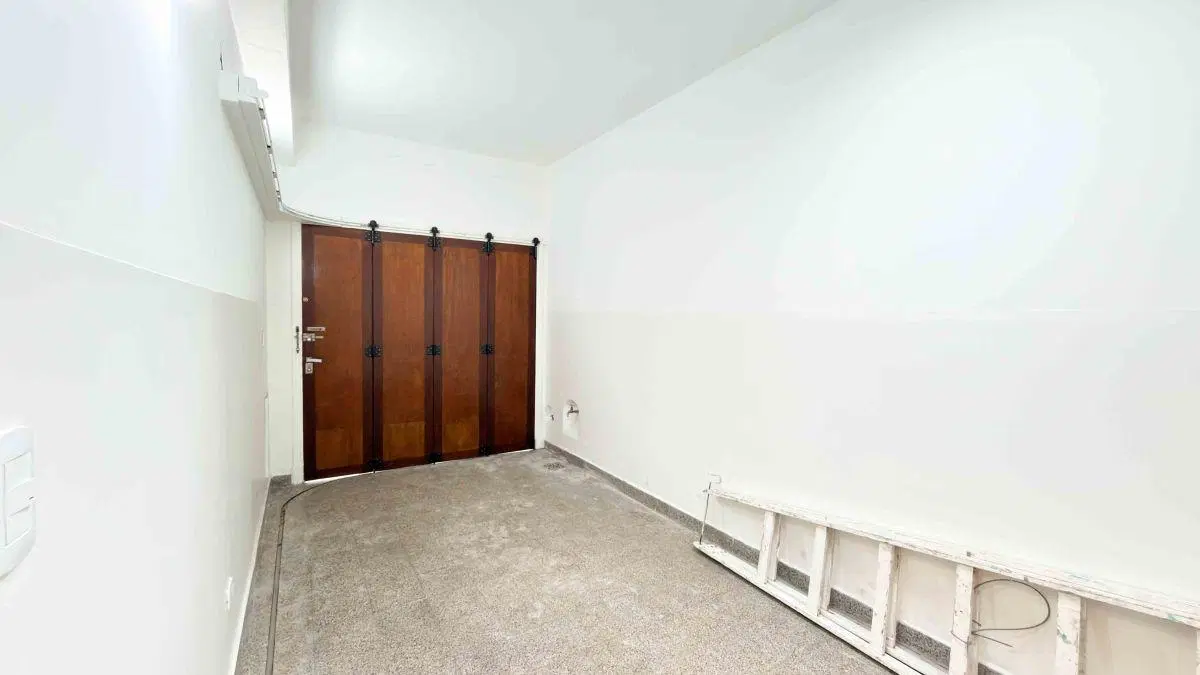 Casa en lote propio de 3 ambientes con cochera, patio y gran terraza en Valentín Alsina 2