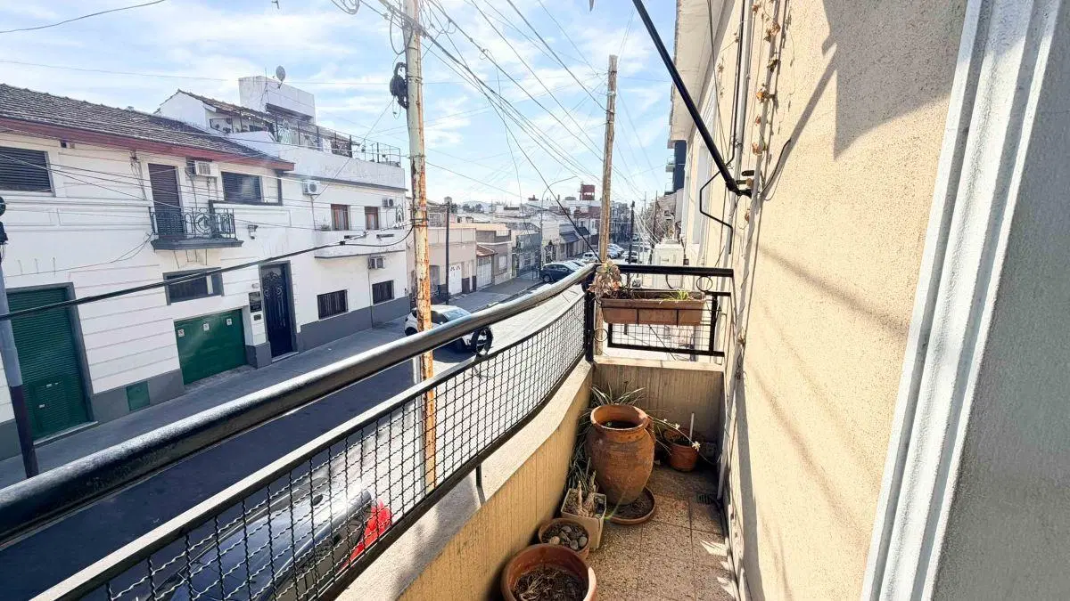 Departamento de 3 Ambientes con Doble Balcón, Gran Terraza Propia y Sin Expensas. Apto Crédito. 8