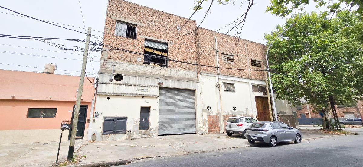 Foto de Venta de Galpón Industrial con Trifásica y Gas Industrial – 2 Plantas, imagen 1