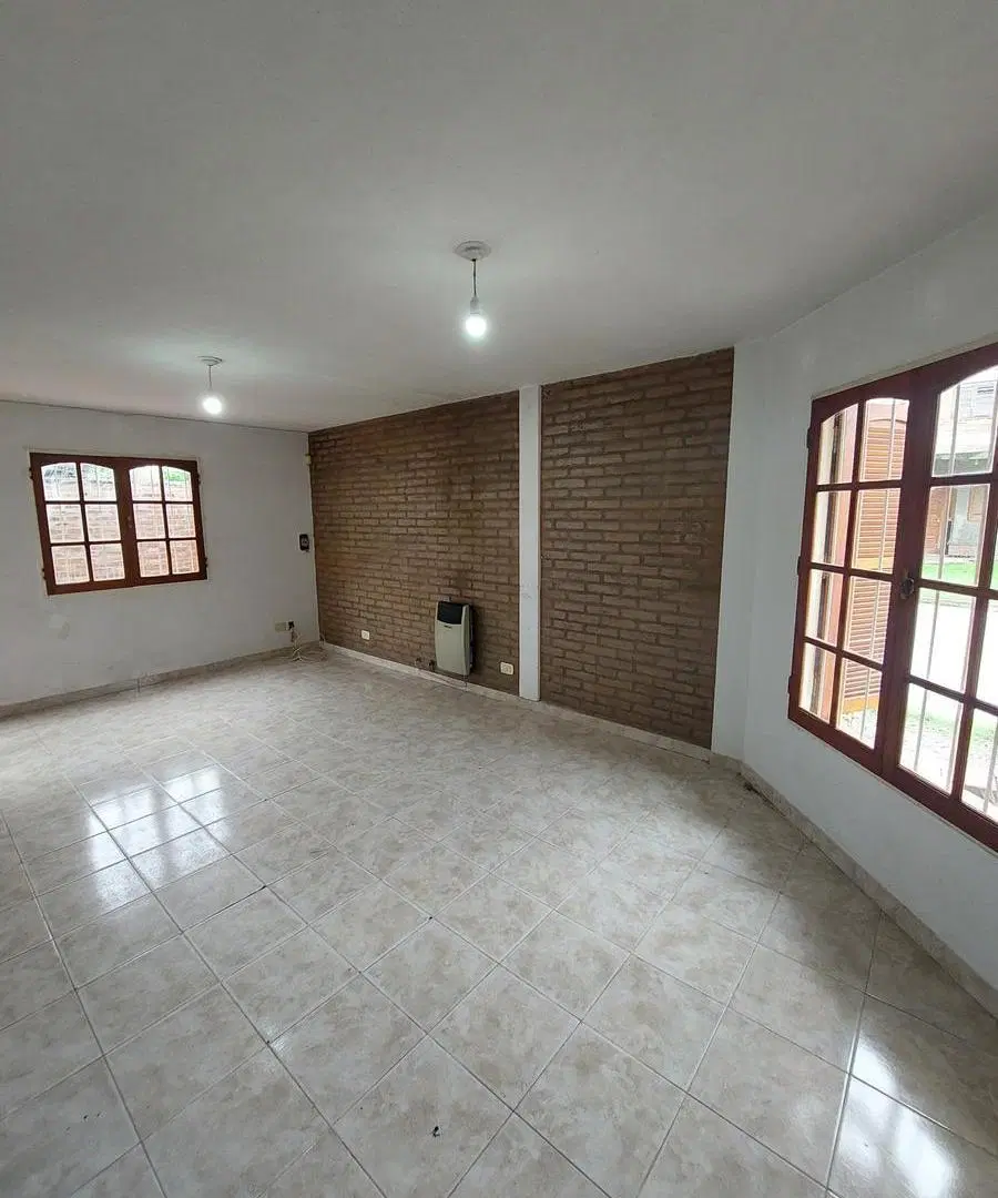 Alquiler Alta Gracia: Hermosa Casa estilo Duplex C/ 3 Dormitorios, patio y cochera !! 4