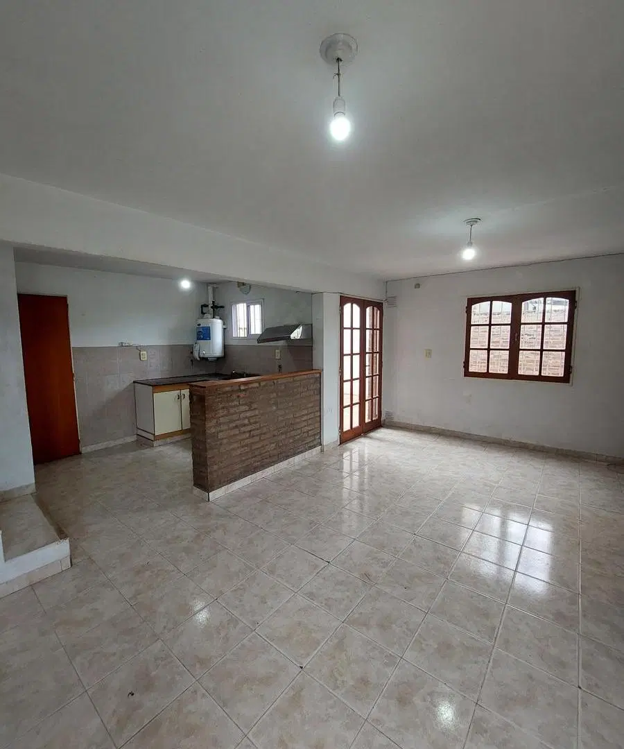 Alquiler Alta Gracia: Hermosa Casa estilo Duplex C/ 3 Dormitorios, patio y cochera !! 3