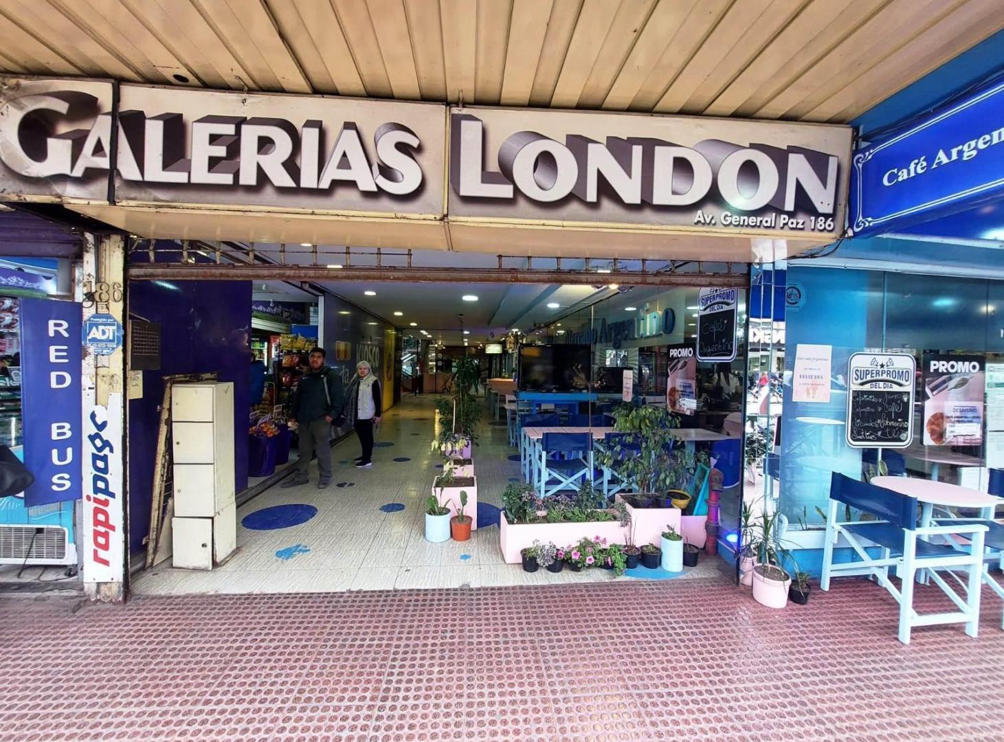 Foto de Bº CENTRO: Depto. 1 Dor. Pleno centro a metros de la Peatonal y a cuadras del Patio Olmos !!, imagen 5