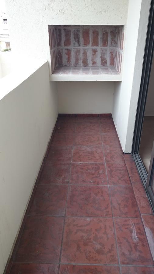 Foto de B° PUEYRREDON - B° GRAL PAZ EXCELENTE DPTO UN DORM. C/ BALCON Y ASADOR, imagen 4
