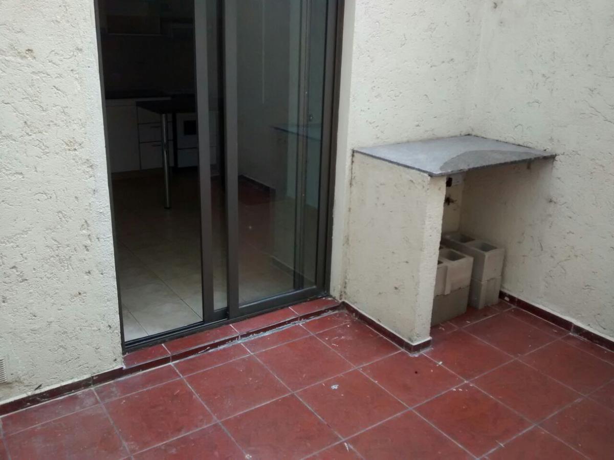Foto de B° GRAL. PAZ - B° PUEYRREDON: EXCELENTE DPTO UN DORMITORIO C/ PATIO!!!, imagen 2