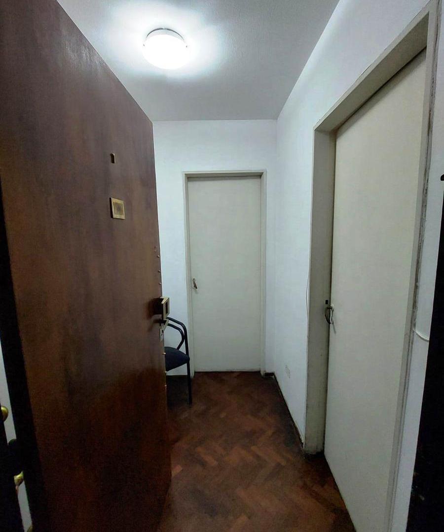 Foto de Bº Centro: Depto de 2 Dormitorios de uso comercial/oficina - zona, imagen 2