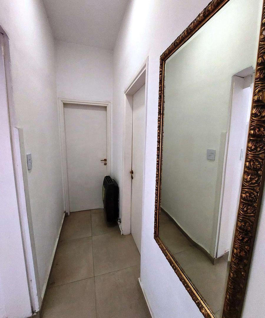 Foto de Hermosa Casa de 2 Dor. C/Cochera doble, Pileta y Asador en Villa, imagen 5