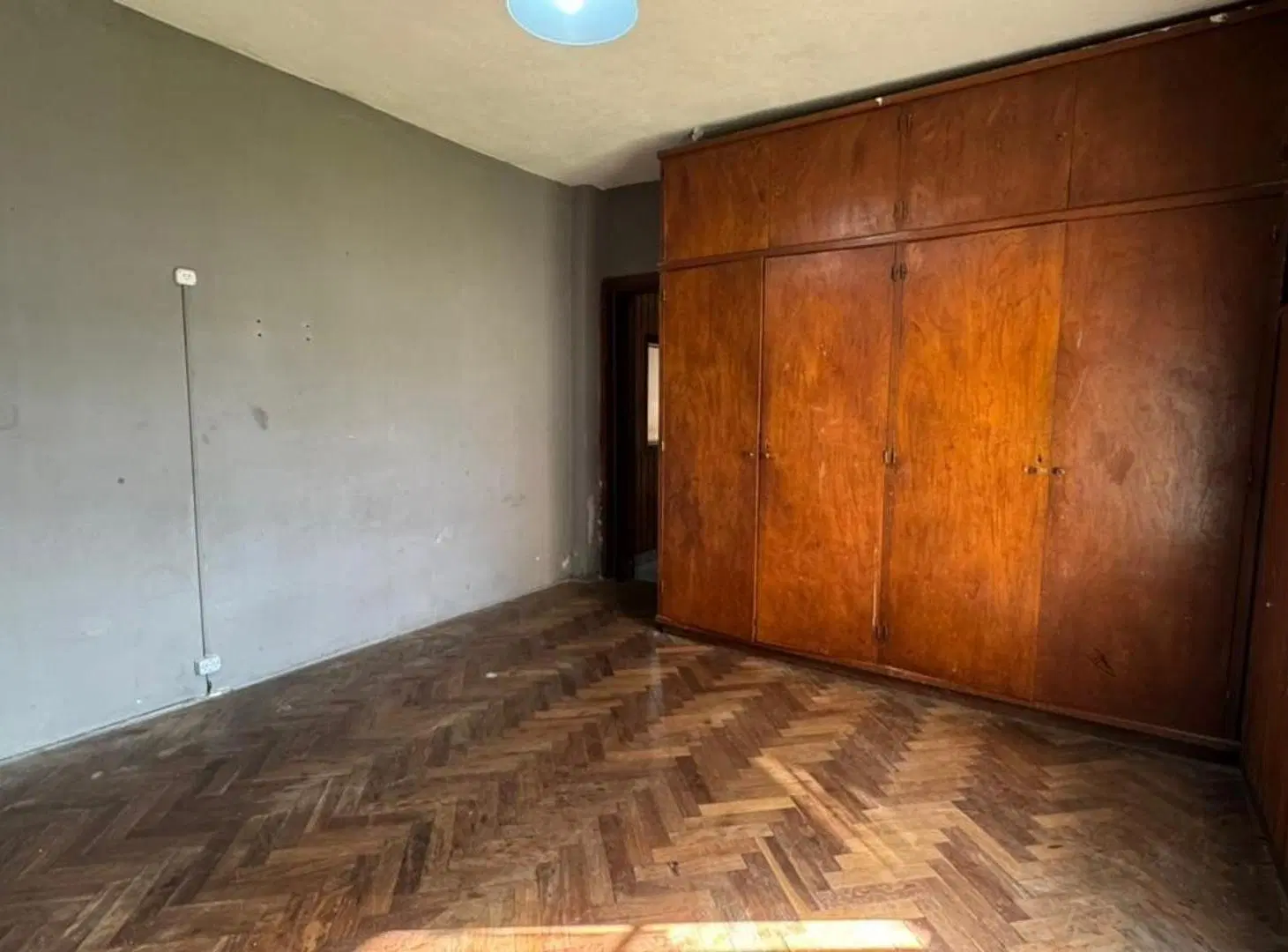 Excelente chalet al fondo sobre Av. San Martin! 3