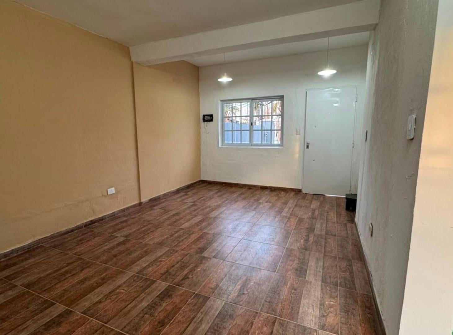 Foto de Casa de estilo moderno 2 dormitorios - Excelente ubicación, imagen 4