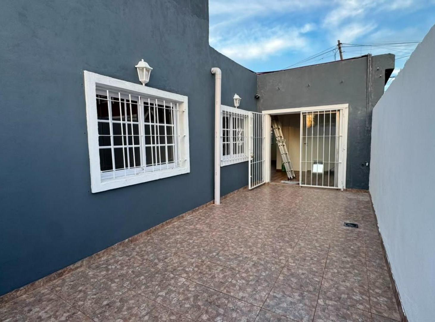 Foto de Casa de estilo moderno 2 dormitorios - Excelente ubicación, imagen 3