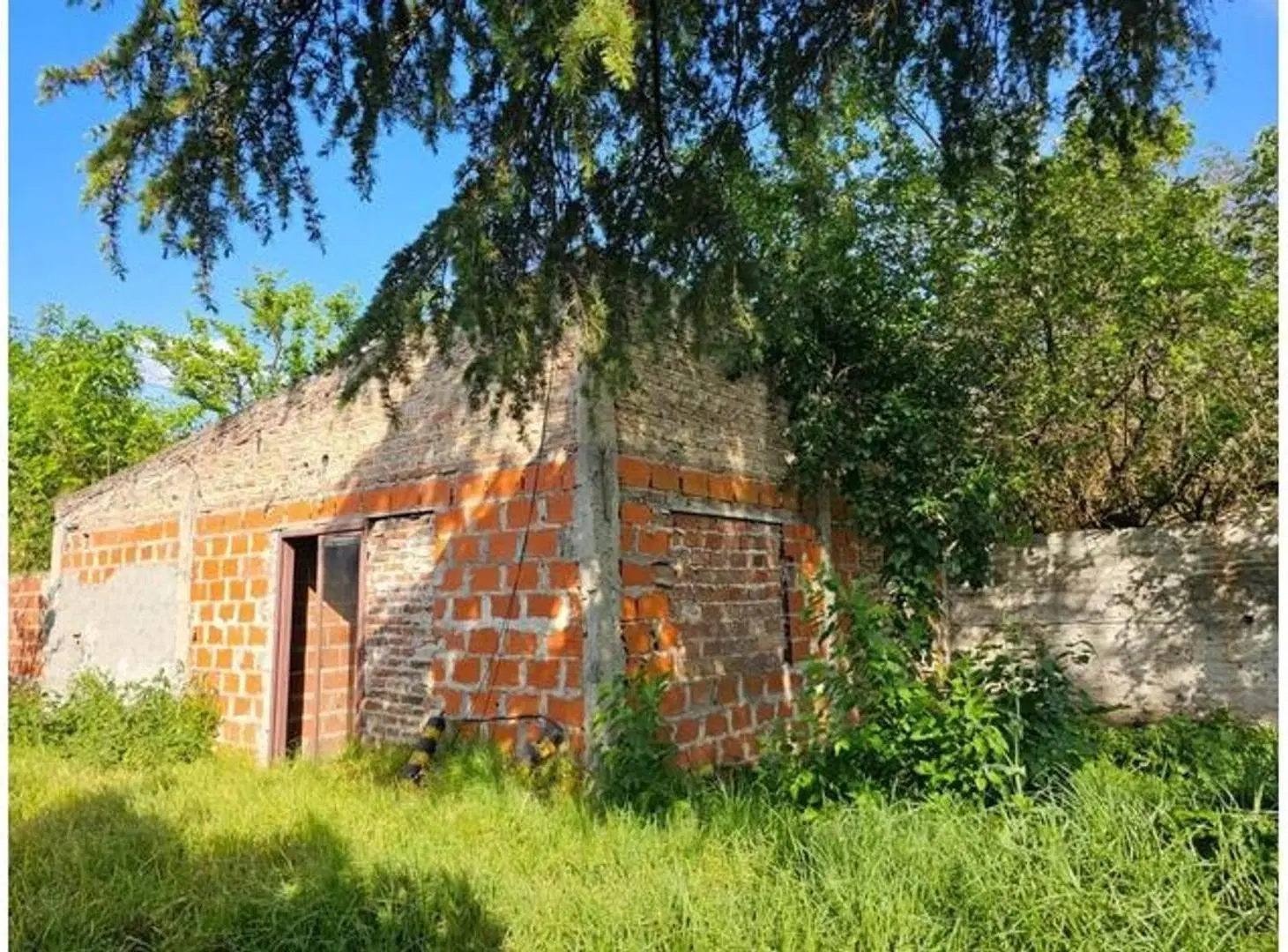 OPORTUNIDAD INVERSORES - LOTE DE 670M2 CON VIVIENDAS 5