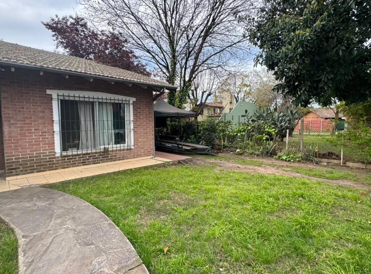 Foto de Casa con potencial de ampliación en Don Torcuato, imagen 2