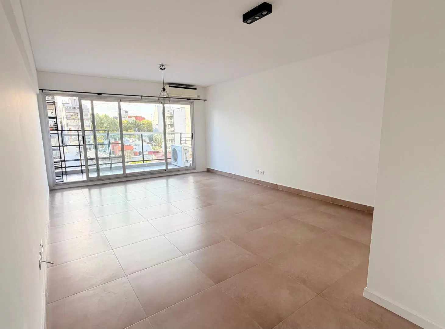 2 AMBIENTES EN PALERMO HOLLYWOOD – BALCÓN – PISCINA – PISO ALTO – 50 m² 4