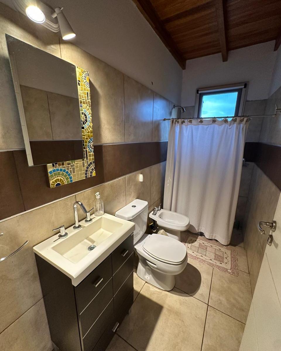 Hermosa Casa de Categoría en Barrio Granjas de San Antonio 5