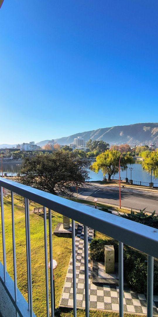 Departamento a estrenar de 3 dormitorios con vista al lago – Dpto 7 Stefano VI.