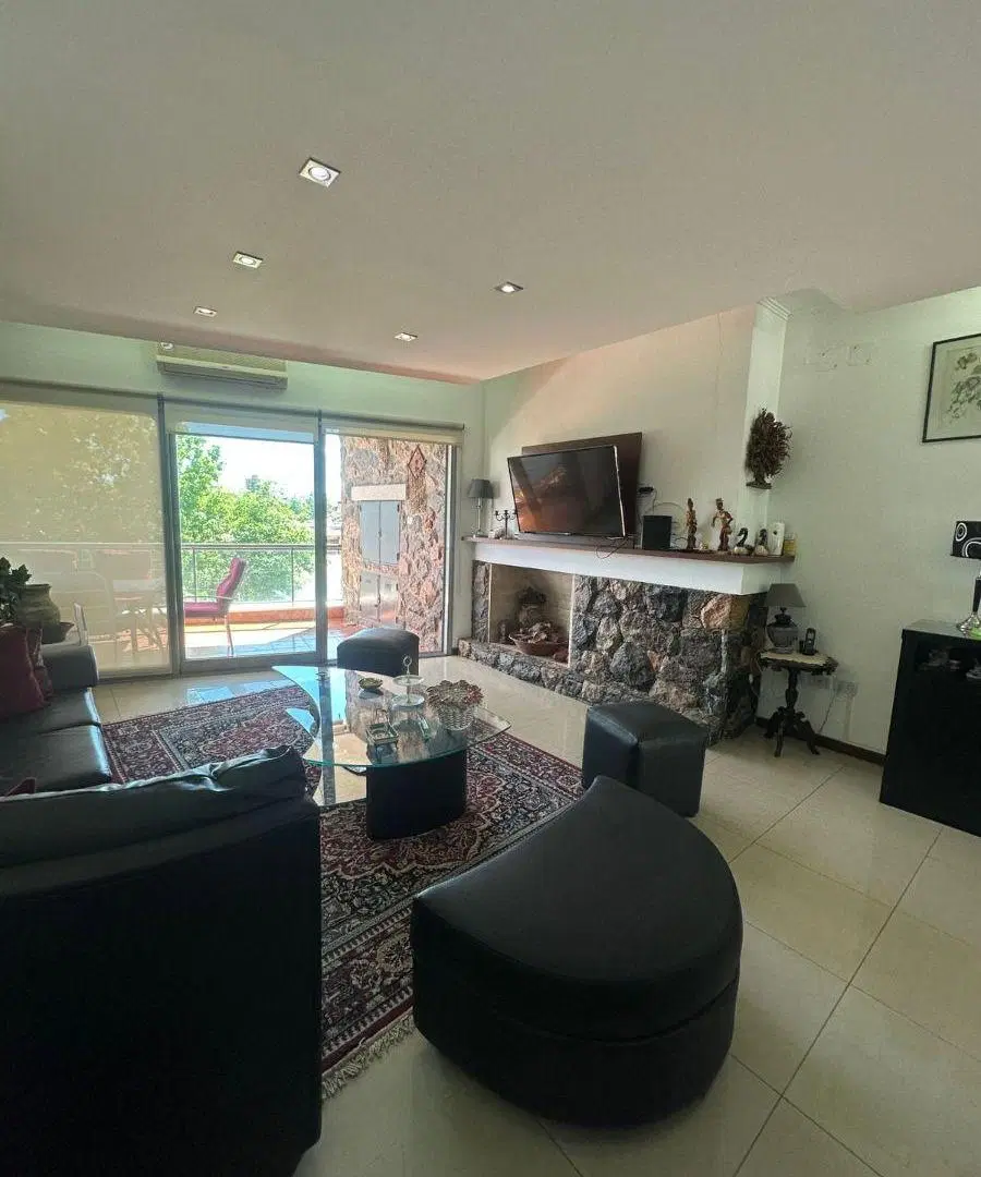 Departamento de 2 dormitorios frente al lago – Carde Housing 2