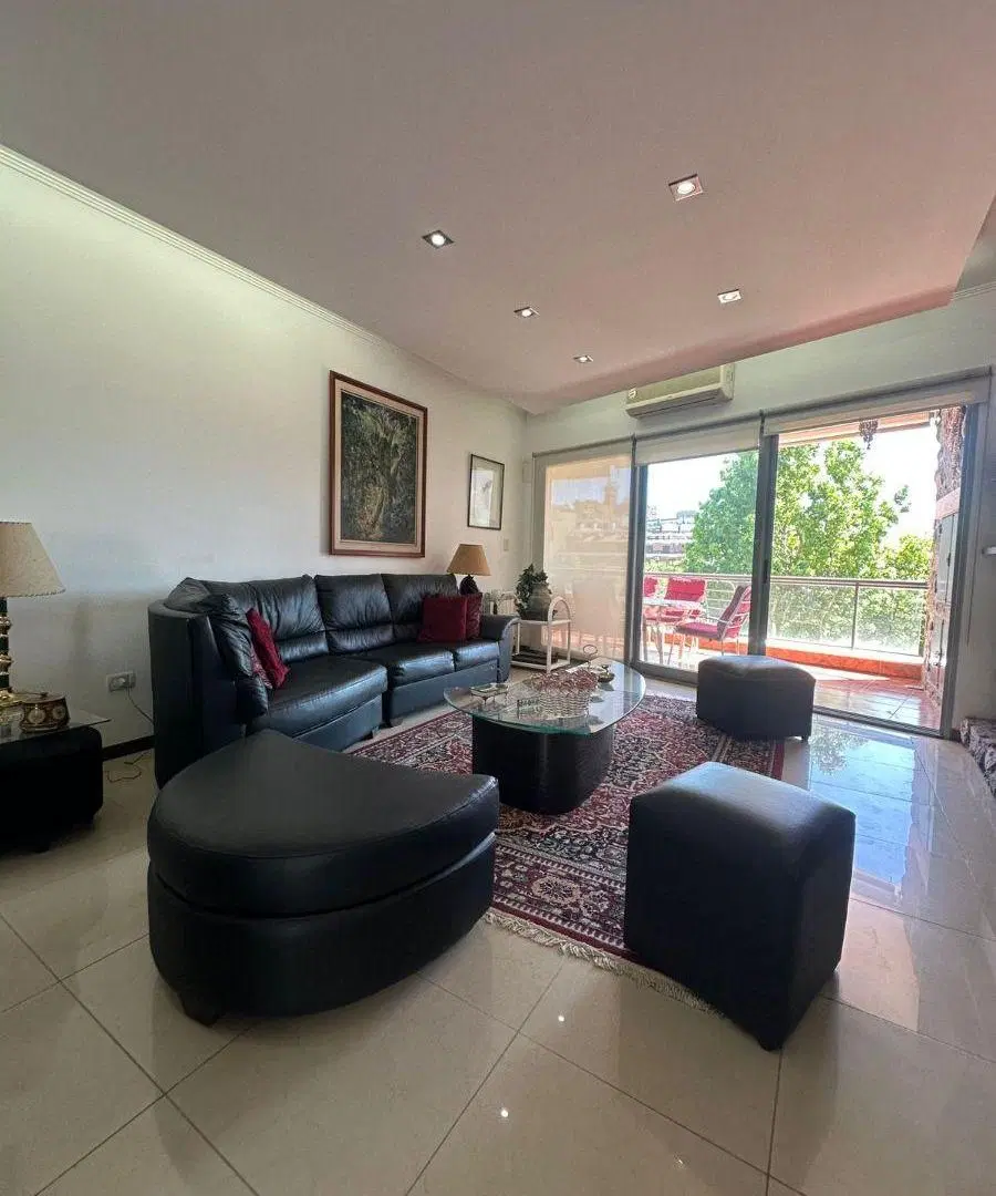 Departamento de 2 dormitorios frente al lago – Carde Housing 1