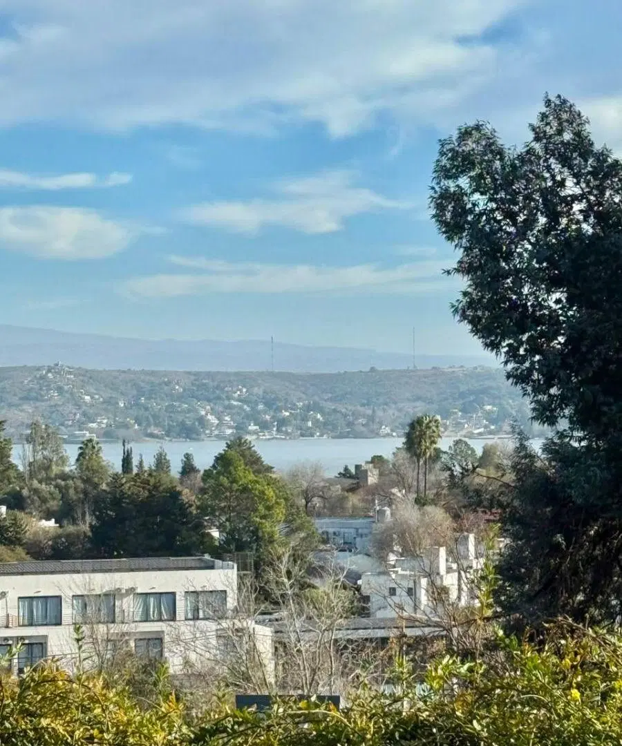 Terreno en venta en Barrio Costa Azul Norte con vista al lago 2