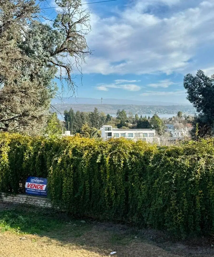 Terreno en venta en Barrio Costa Azul Norte con vista al lago 3