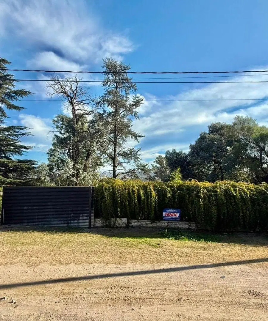 Terreno en venta en Barrio Costa Azul Norte con vista al lago 5