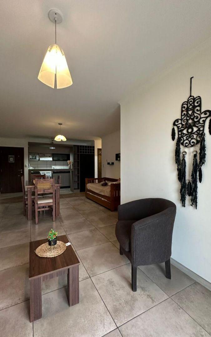 Foto de Departamento en venta con pileta climatizada 365 días y cochera, imagen 2