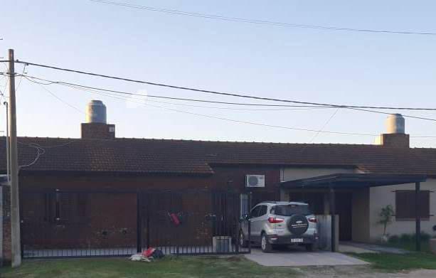 Casa en Venta Barrio El Sauce - 3 Dorm. 3