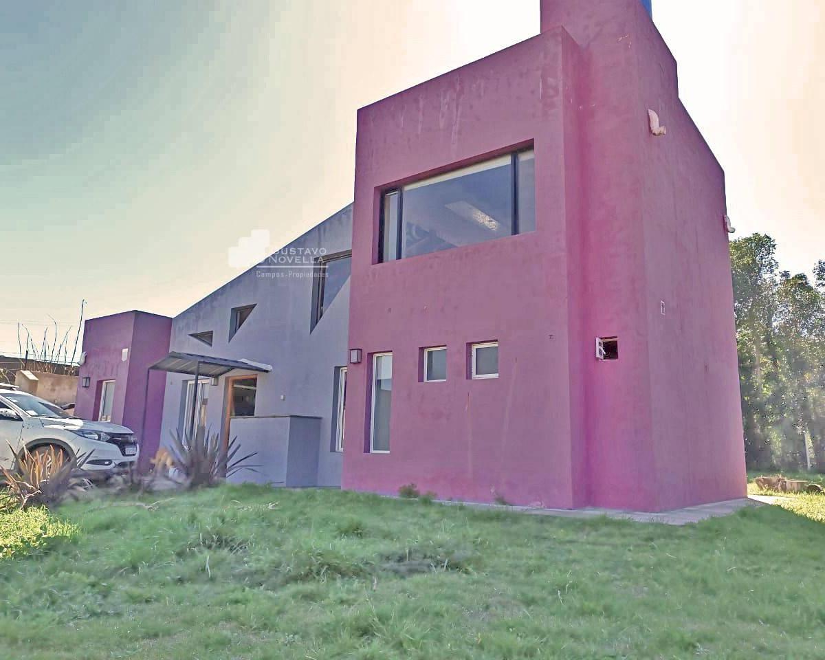 Moderna Casa 250 m de La Laguna de Chascomus en Venta 1