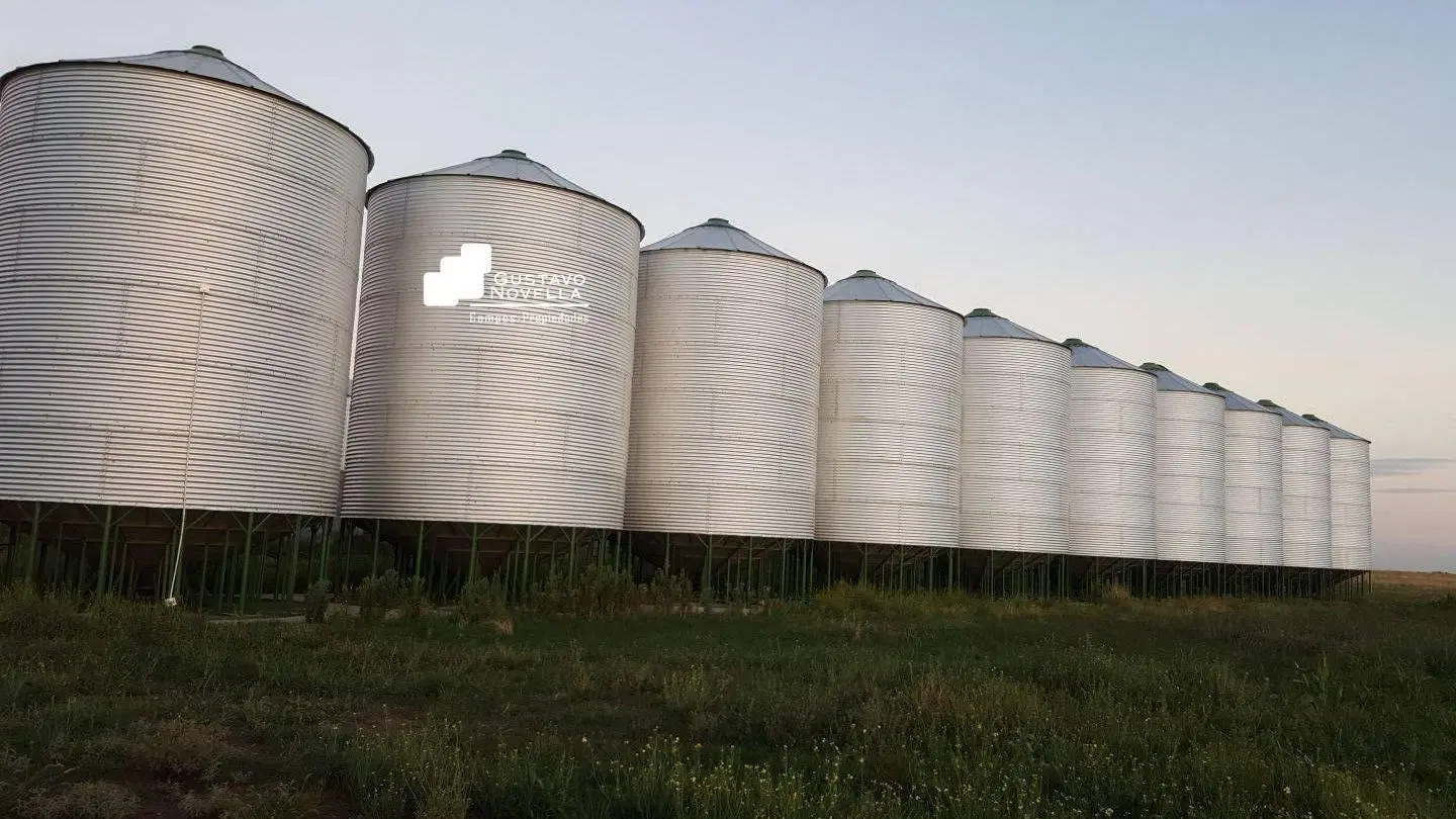 Campo mixto en venta 1360has 3