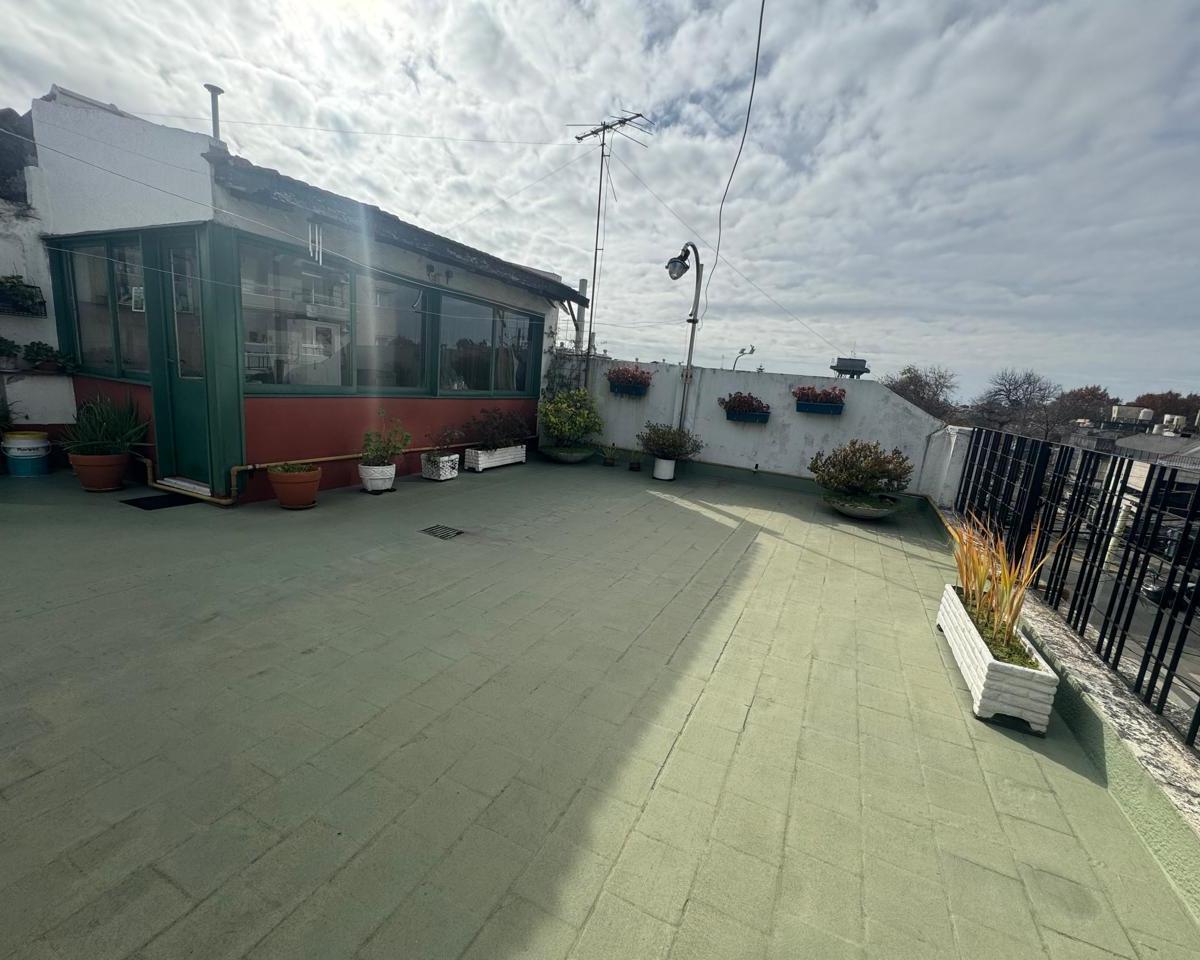 PH de 3 Ambientes con Terraza Propia con Parrilla 2
