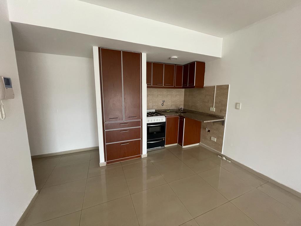 Monoambiente con Balcón Aterrazado