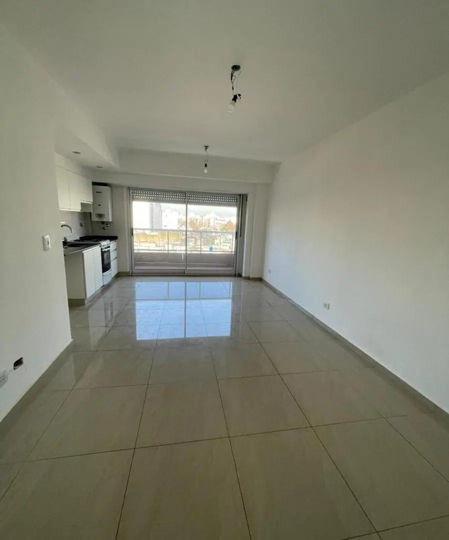 Excelente Departamento 2 ambientes con balcon al frente 2