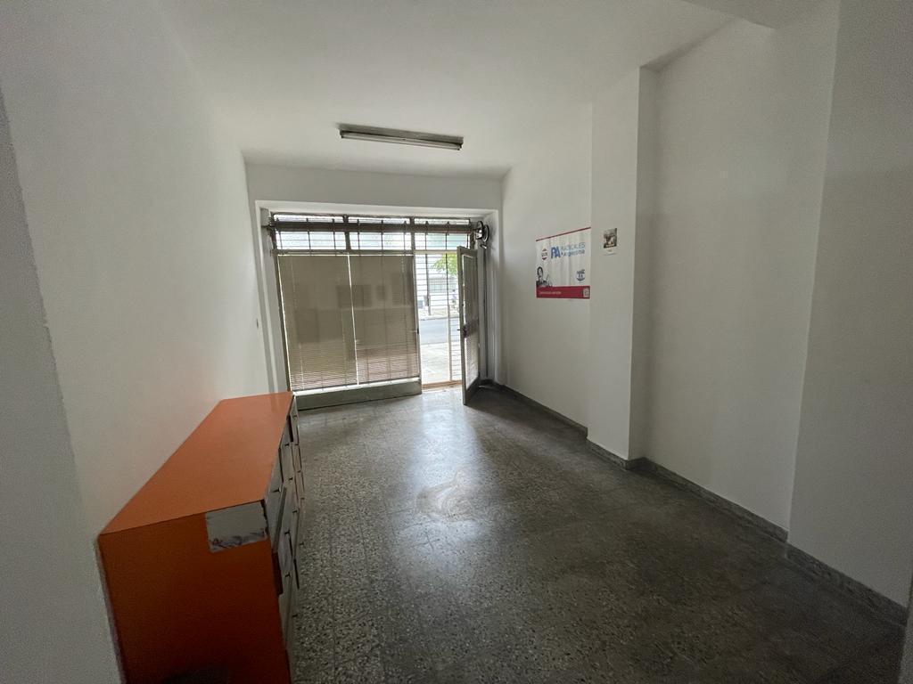 Foto de Local en zona comercial, imagen 2