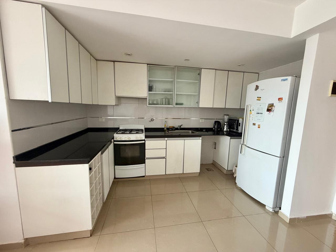 Foto de Semipiso de 2 amb con balcón aterrazado, baño en suite y toilette, imagen 5