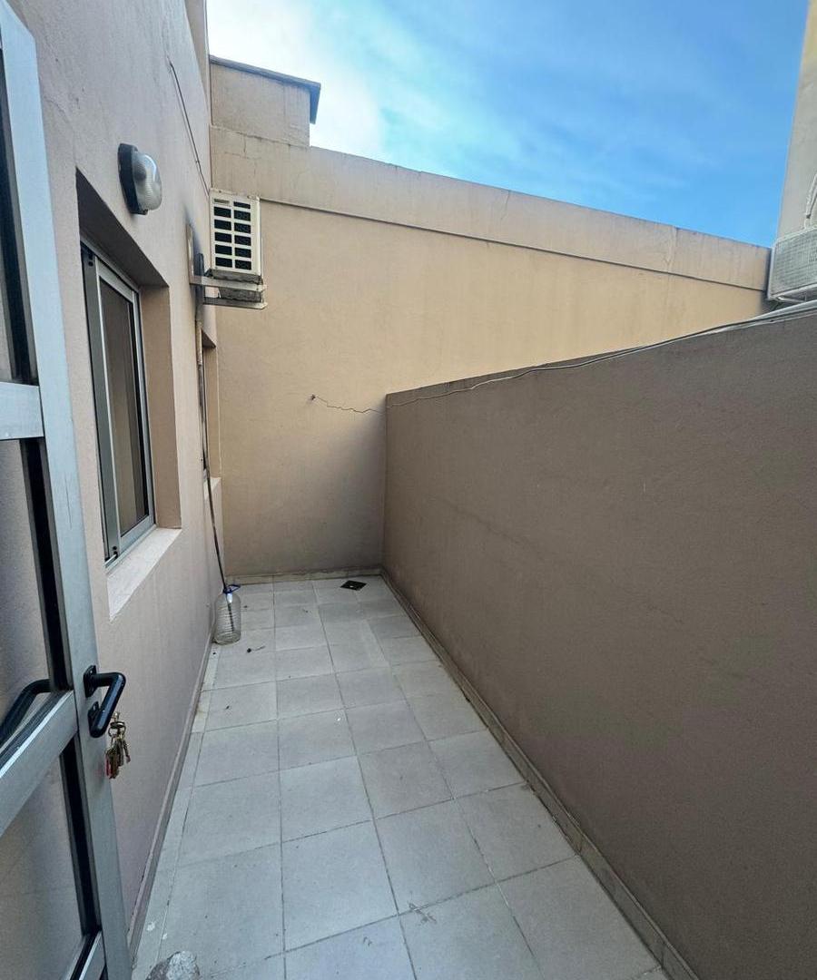 Foto de Excelente dpto tipo ph con dos patios y cochera cubierta, imagen 5